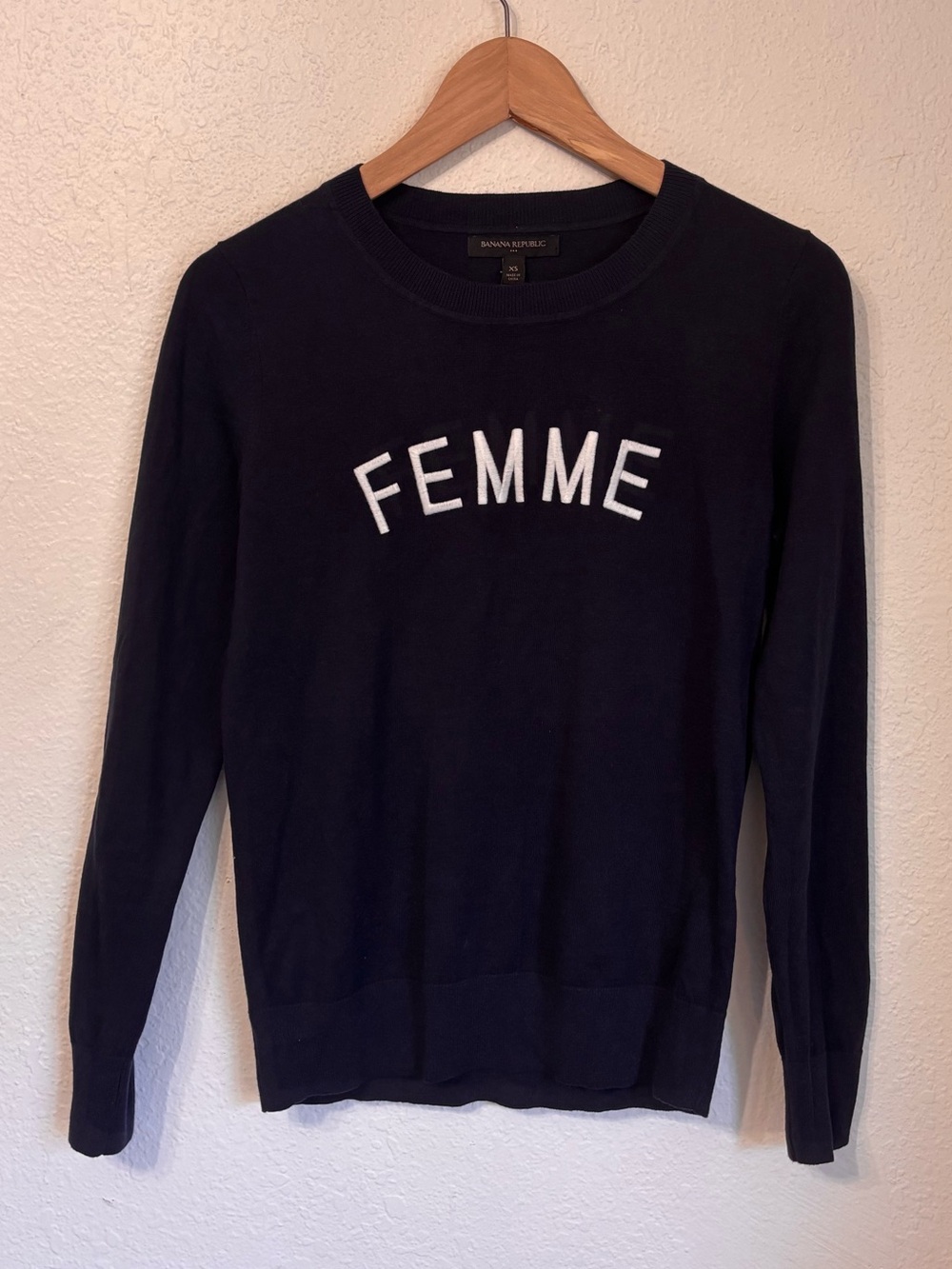 Banana Republic Factory Femme Embroidered Knit Pullover XS NWT